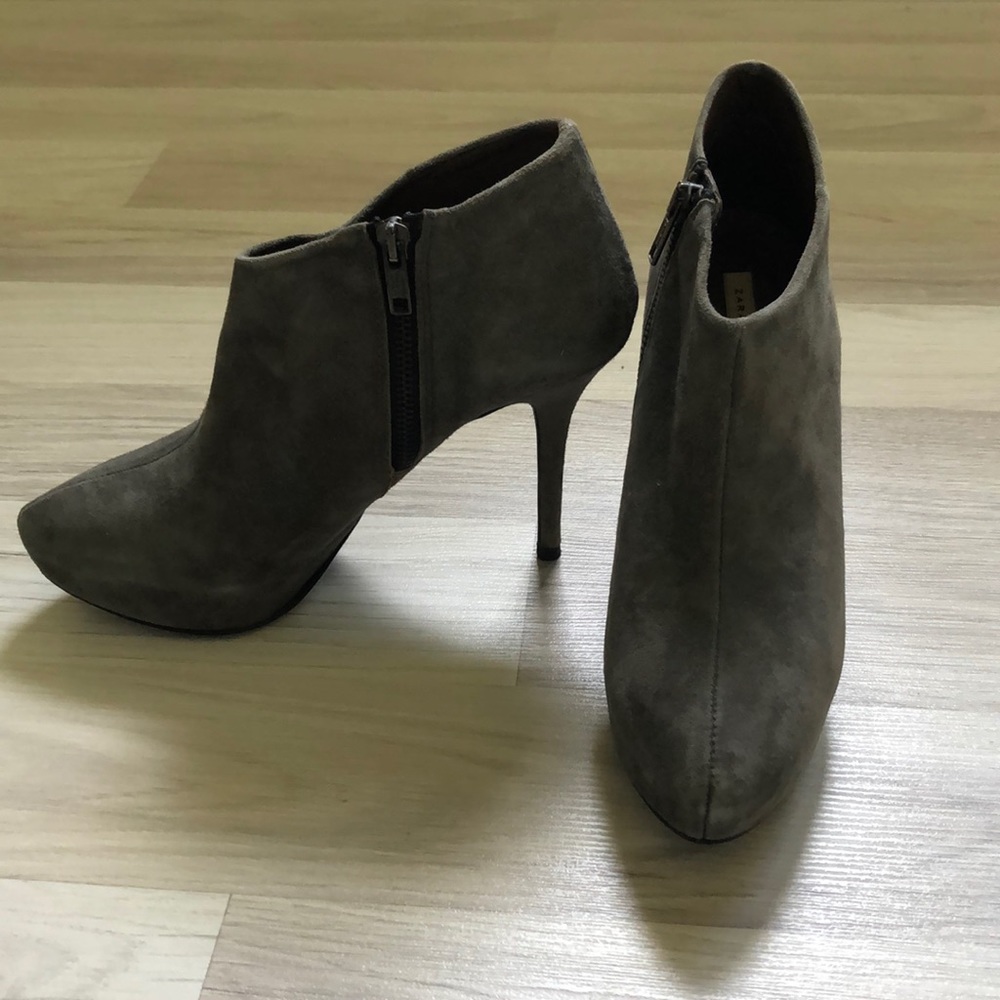 Zara suede heels